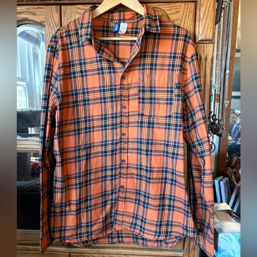 Divided Men's Shirt in Orange and Black Plaid